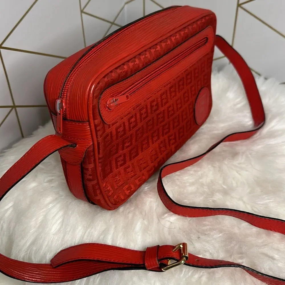 💯Authentic Fendi Crossbody Bag🍀 - Picture 10 of 15